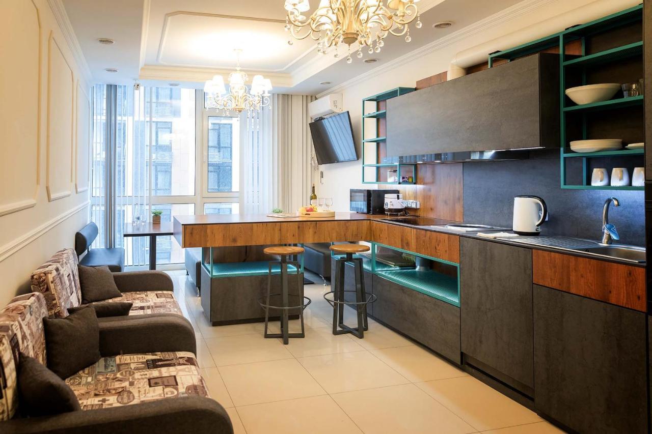 Sun Apartment *