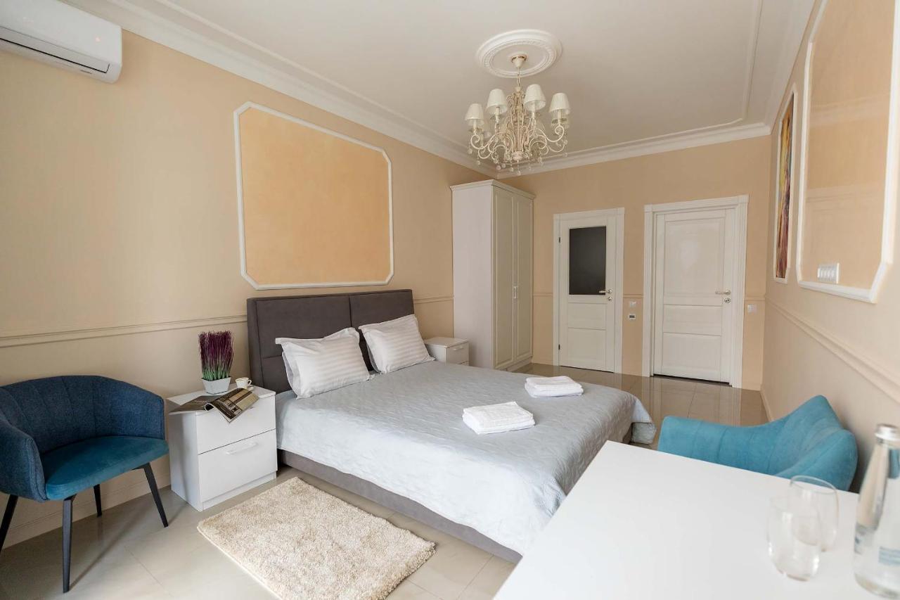 Sun Apartment *
